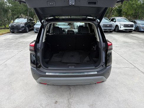 Certified 2023 Nissan Rogue SV w/ SV Premium B Package AWD/4WD image 35