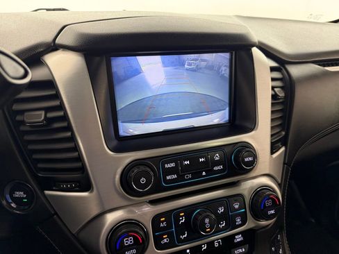 Used 2019 GMC Yukon XL SLT w/ Open Road Package AWD/4WD image 27