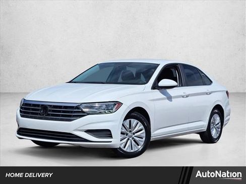 Used 2019 Volkswagen Jetta FWD image 1