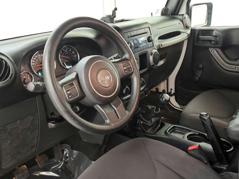 Used 2014 Jeep Wrangler Sport AWD/4WD image 16