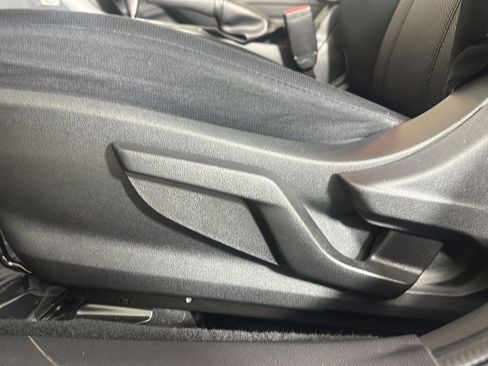 Certified 2023 Subaru Crosstrek 2.0i AWD/4WD image 6