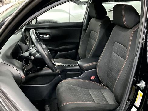 Used 2024 Honda HR-V Sport image 9
