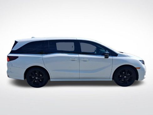 Certified 2024 Honda Odyssey Sport image 4