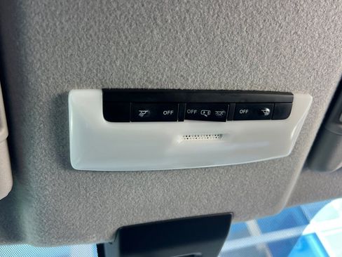 Used 2020 Nissan Kicks S FWD image 25