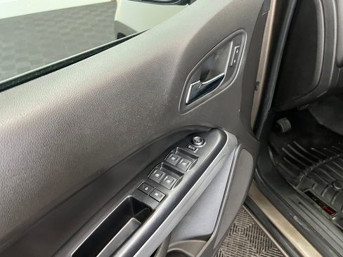 Used 2015 Chevrolet Colorado LT w/ LT Convenience Package image 11