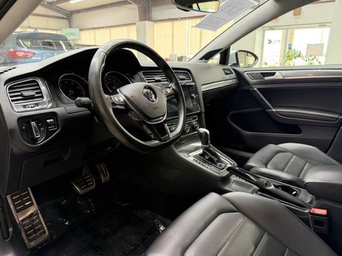 Used 2018 Volkswagen Golf Alltrack AWD/4WD image 19