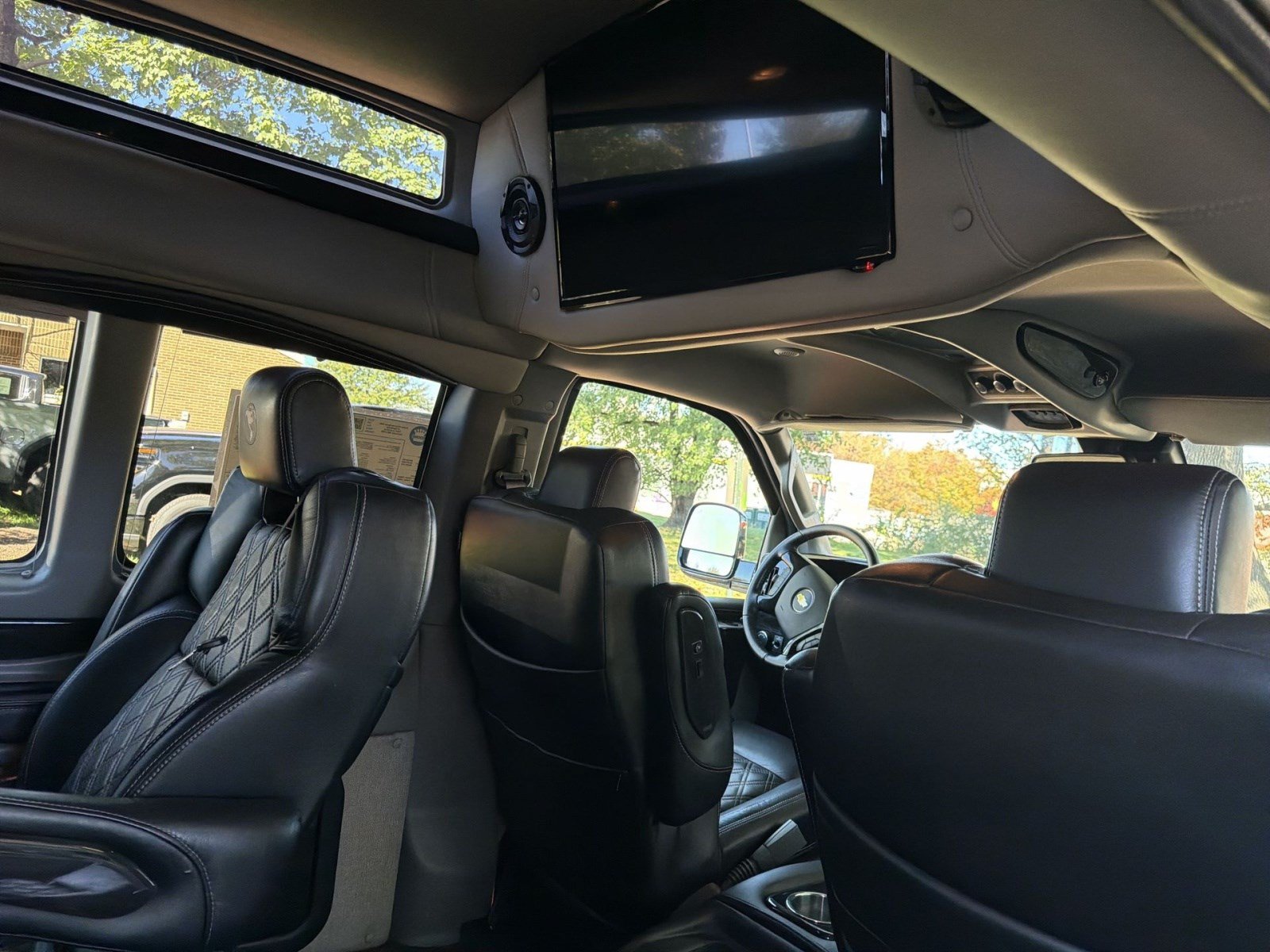 Used 2020 Chevrolet Express 2500 Extended w/ Enhanced Convenience Package RWD image 25