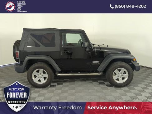 Used 2012 Jeep Wrangler Sport AWD/4WD image 7