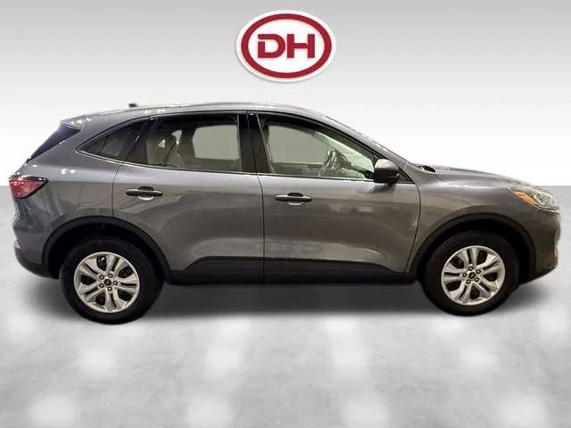 Used 2022 Ford Escape S AWD/4WD image 2