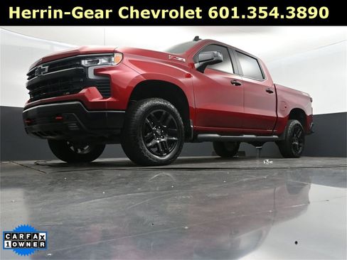 Used 2025 Chevrolet Silverado 1500 LT Trail Boss w/ Convenience Package II image 38