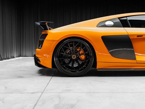 Used 2017 Audi R8 V10 plus AWD/4WD image 28
