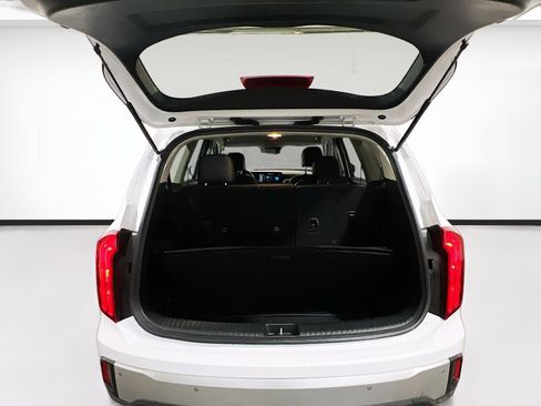 Used 2024 Kia Telluride S image 20