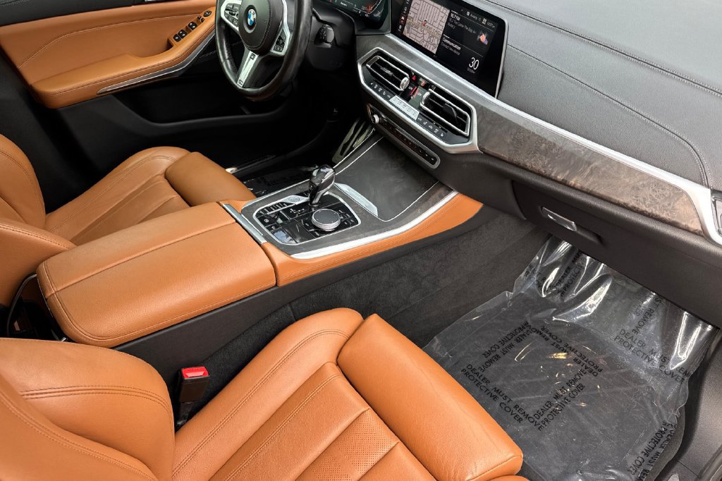Used 2021 BMW X5 xDrive40i w/ M Sport Package AWD/4WD image 15
