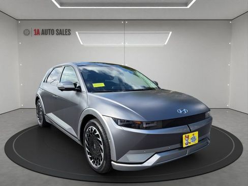 Used 2022 Hyundai Ioniq 5 Limited w/ Cargo Package image 7