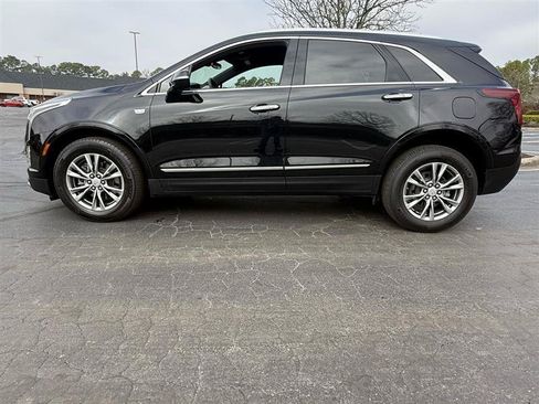 Used 2021 Cadillac XT5 Premium Luxury AWD/4WD image 2