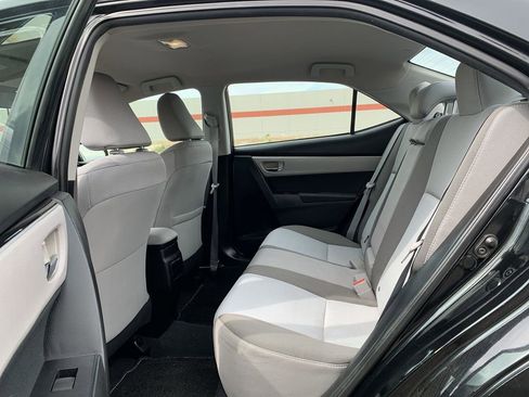 Used 2017 Toyota Corolla LE FWD image 24