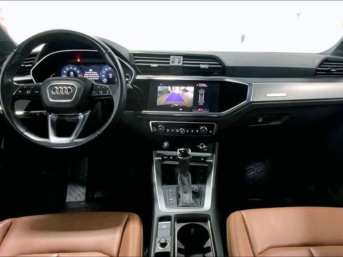 Used 2020 Audi Q3 2.0T Premium Plus w/ Premium Plus Package AWD/4WD image 8