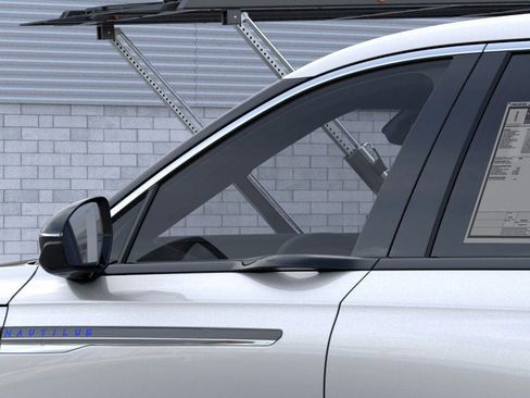 New 2026 Lincoln Nautilus Premier image 20