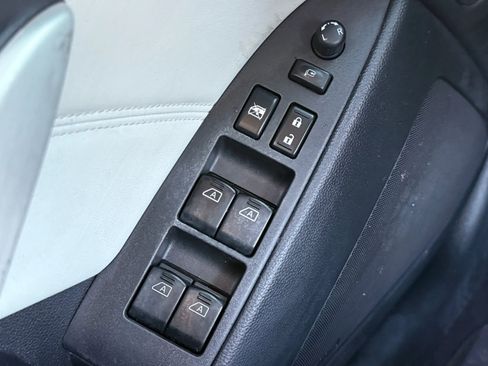 Used 2010 INFINITI G37 Sport w/ Premium Pkg image 23