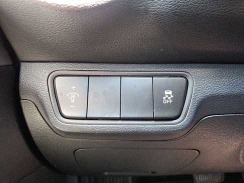 Used 2022 Kia Forte LXS FWD image 22