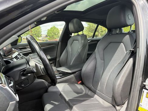 Used 2019 BMW 530i w/ Premium Package RWD image 7