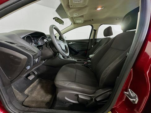 Used 2015 Ford Focus SE image 13