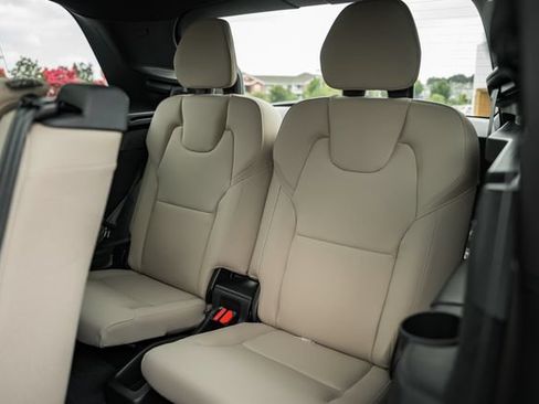 New 2026 Volvo XC90 T8 Plus w/ Protection Package Premier AWD/4WD image 35