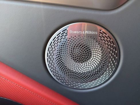 Used 2023 BMW XM image 22