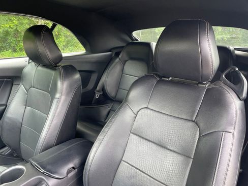 Used 2020 Ford Mustang Premium RWD image 20