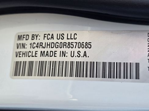 Used 2024 Jeep Grand Cherokee Overland AWD/4WD image 63