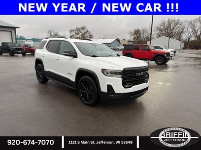 Used 2023 GMC Acadia SLE w/ Driver Convenience Package