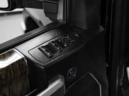 Used 2017 Ford F350 Lariat w/ Lariat Ultimate Package image 41