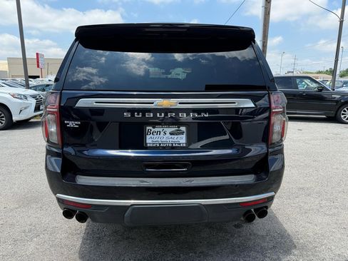 Used 2021 Chevrolet Suburban High Country w/ Premium Package image 7