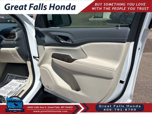 Used 2023 GMC Acadia Denali AWD/4WD image 30