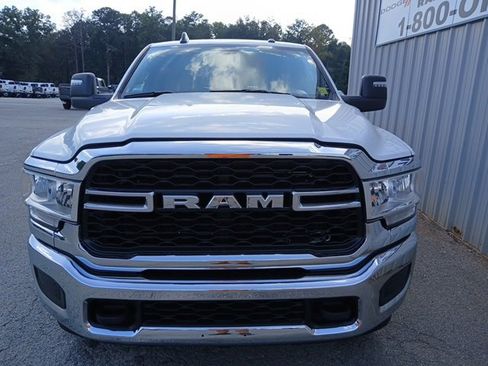 Used 2024 RAM 3500 Tradesman w/ Chrome Appearance Group image 15