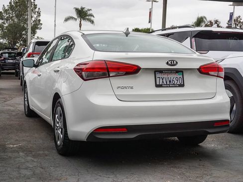 Used 2017 Kia Forte LX FWD image 5