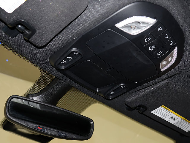 Used 2026 Chrysler Pacifica Limited FWD image 25