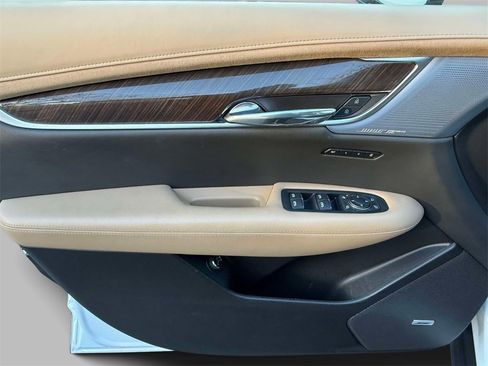 Used 2025 Cadillac XT6 Sport w/ Platinum Package image 20