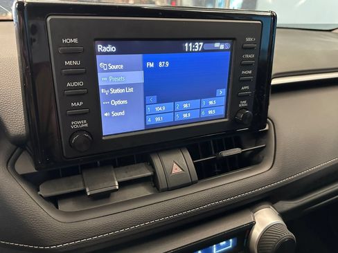 Used 2019 Toyota RAV4 LE w/ All Weather Liner Package AWD/4WD image 13