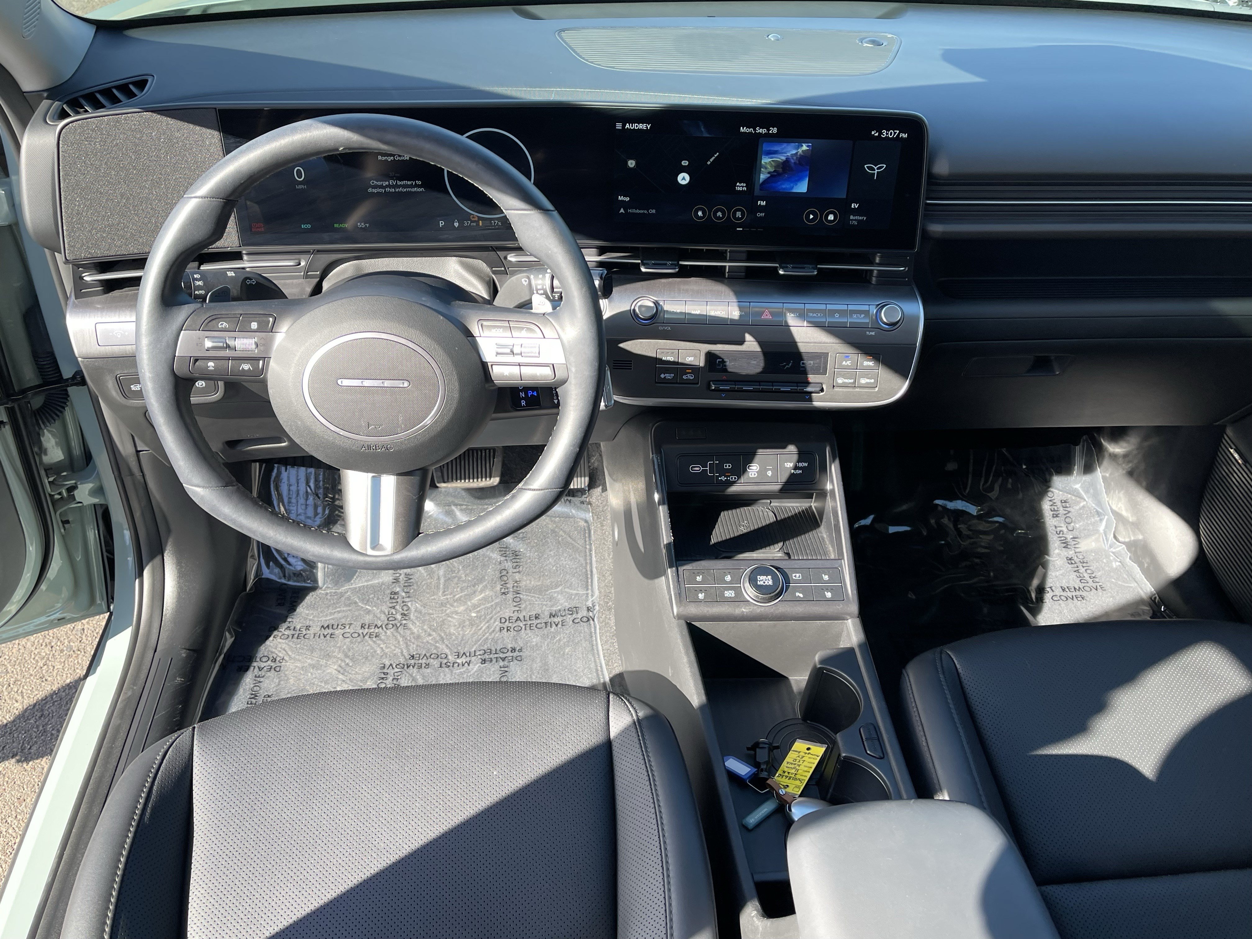 Certified 2025 Hyundai Kona Limited FWD image 12