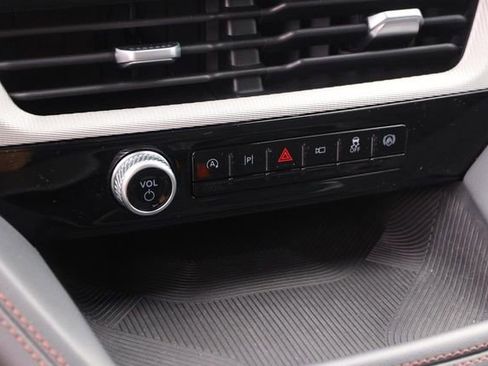 Certified 2025 Ford Explorer Active AWD/4WD image 20