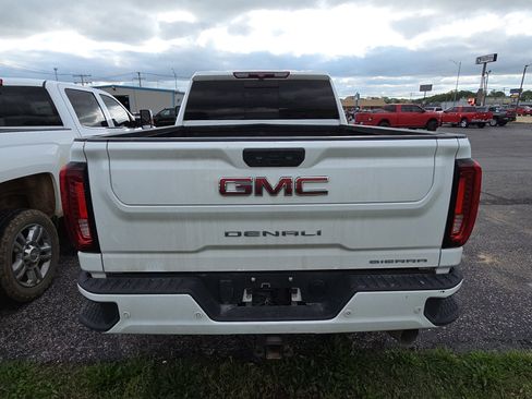 Used 2022 GMC Sierra 2500 Denali AWD/4WD image 5