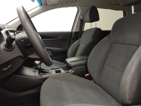 Used 2020 Kia Sorento FWD V6 image 17