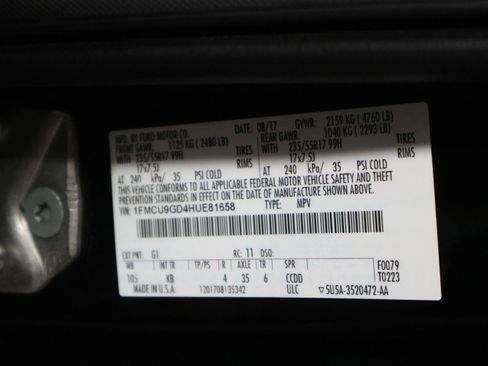 Used 2017 Ford Escape SE w/ SE Cold Weather Package AWD/4WD image 37