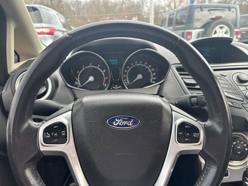 Used 2014 Ford Fiesta SE image 29