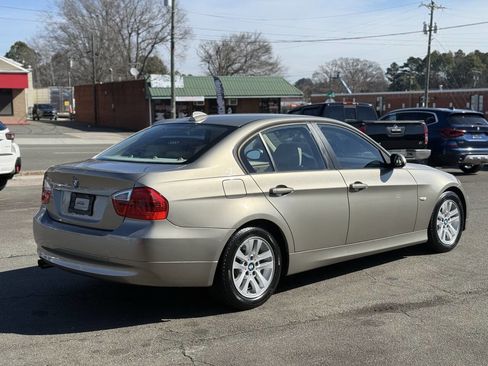 Used 2007 BMW 328i Sedan image 2