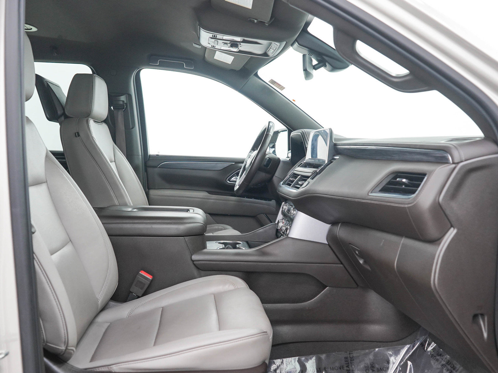 Used 2021 GMC Yukon XL SLT w/ Rear Media and Nav Package AWD/4WD image 13