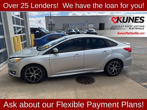 Used 2015 Ford Focus SE w/ SE Sport Package FWD image 24
