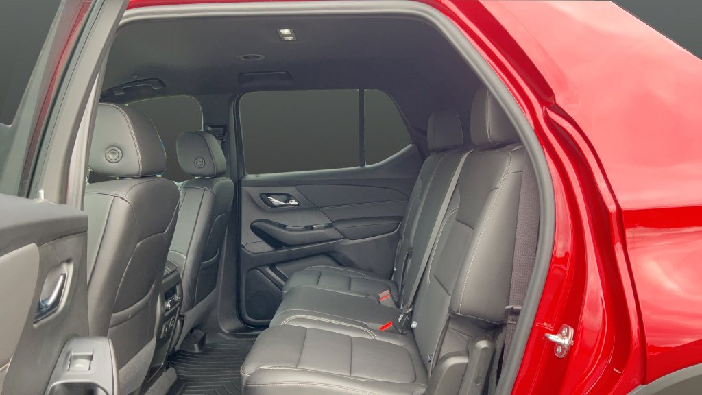 Certified 2023 Chevrolet Traverse LT w/ LT Premium Package AWD/4WD image 19