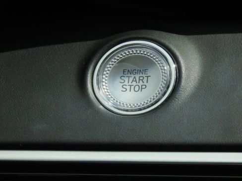Used 2025 Genesis GV70 2.5T AWD/4WD image 28